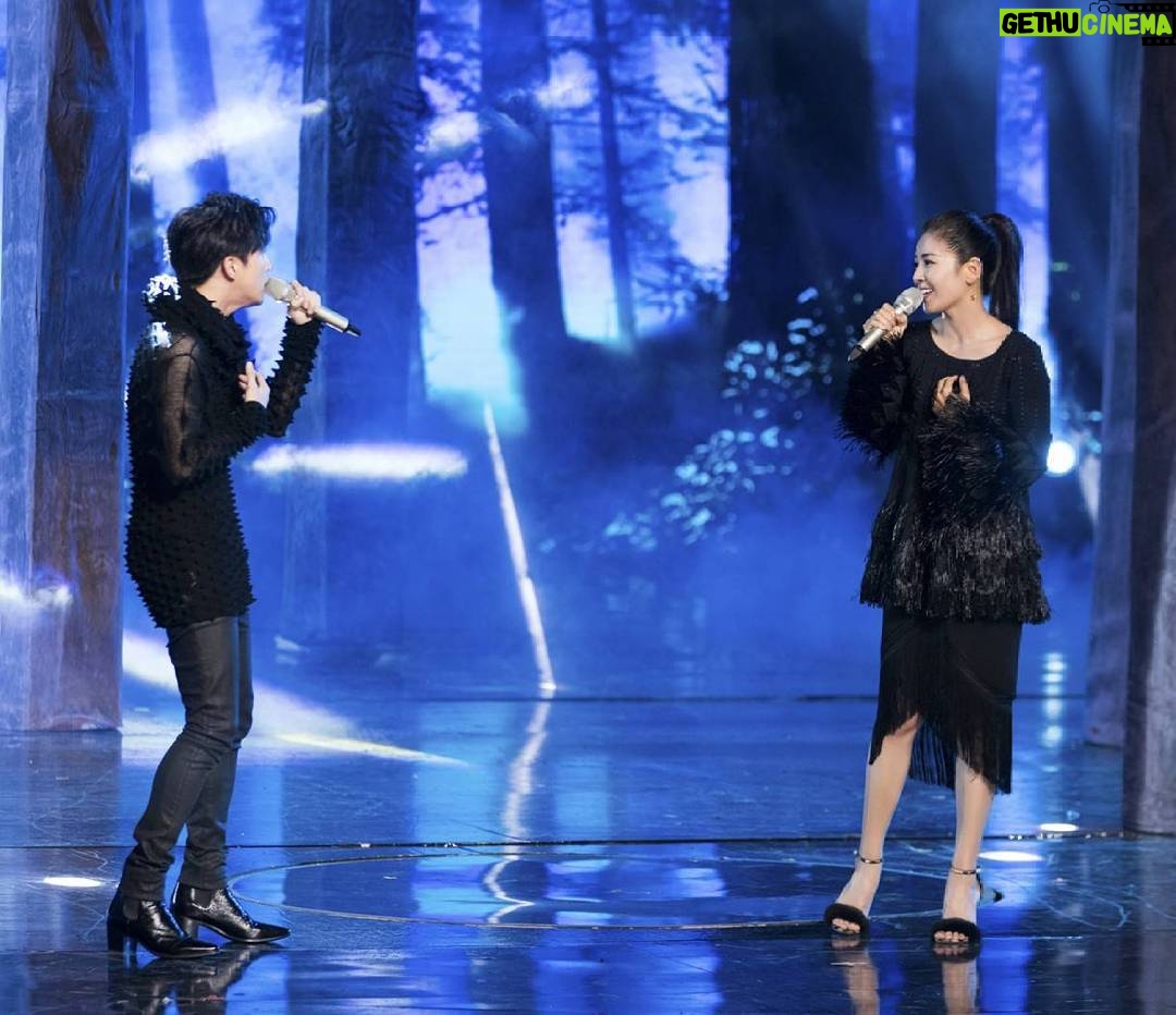 Liu Tao - 543 Likes - 20:22北京卫视#跨界歌王 总决赛
