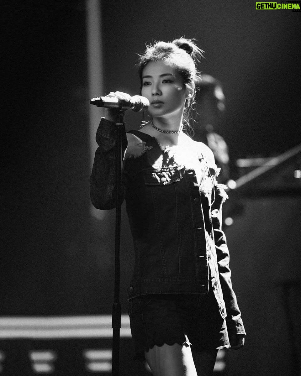 Liu Tao - 658 Likes - .