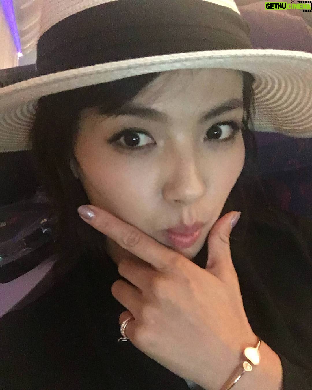 Liu Tao - 604 Likes - .