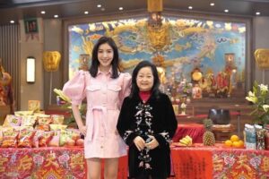 Liu Yu Kai Instagram - 民雄鬼屋準備要來囉
自己不敢看鬼片
然後接了民雄鬼屋的演出
這次的角色對我來說真的是很大的挑戰
到時候你們就知道了～
只能說真的超期待的啦

大家都超棒的！超期待🙌🏻
@cheryllovel0ve #沛小嵐
@hsia5388 @wil_entertain @princess_tunggggg 

#民雄鬼屋 #票房大賣 #拍攝順利