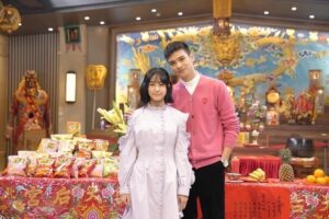 Liu Yu Kai Instagram - 民雄鬼屋準備要來囉
自己不敢看鬼片
然後接了民雄鬼屋的演出
這次的角色對我來說真的是很大的挑戰
到時候你們就知道了～
只能說真的超期待的啦

大家都超棒的！超期待🙌🏻
@cheryllovel0ve #沛小嵐
@hsia5388 @wil_entertain @princess_tunggggg 

#民雄鬼屋 #票房大賣 #拍攝順利