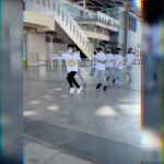 Liu Yu Kai Instagram - 全部一起跳起來嗨起來 🙌🏻 好穿的牛仔褲帶來好心情 我非常喜歡穿牛仔褲 就是要用盡全力去做 不斷告訴跟自己說 只有自己可以超越自己 每個人的衣櫃絕對都有一兩件牛仔褲 如果你也覺得牛仔褲是非常百搭又好看的單品 真心建議你可以買看看 我有信心它擁有讓你穿了就會愛上舒適感 #宥凱yukai #YK #牛仔褲
