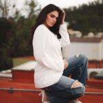 Livia Brito Pestana Instagram - 🍁🍂🍬🤍🧿