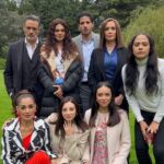 Livia Brito Pestana Instagram - Qué hermosas voces tenemos 😹🤣🙈 me divierto mucho con mis compañeros! Gracias x grabar siempre locuras conmigo 🤍💖🫶🏼 @adolfodelaf @claudiacoa @anettemicheltv @ariannavalh @alma_cero @ogermenos @lizymartinezoficial @minasdepasionof . . . #minasdepasión #liviabrito #telenovela #elqueseriepierde #reels #funnyvideos