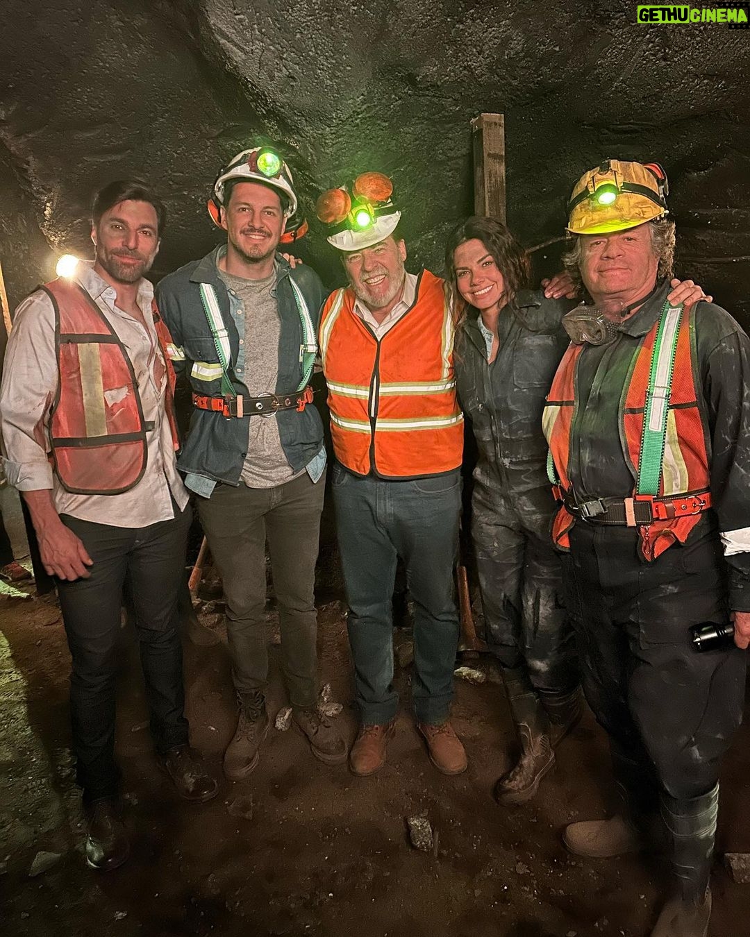 Livia Brito Pestana Instagram - Minas de pasión 🪖⛏️👷🏻♀️ . . . #liviabrito #minasdepasión #newpost #telenovela #televisa #actriz #actress @minasdepasionof