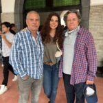 Livia Brito Pestana Instagram - Algunas fotos de lo que hemos estado haciendo en estas semanas para ustedes en @minasdepasionof en las ultimas fotos, están mis papás y mis papás ficticios 😅🤍⛏️🪖👷🏻‍♀️
