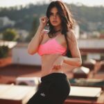 Livia Brito Pestana Instagram - Bb🤍 . . . @alo @aloyoga #alo #aloyoga