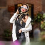 Livia Brito Pestana Instagram - Wine O’clock🍷 Con estas fotos desbloquee las ganas de hacer un personaje de época, ¿ustedes que dicen bebés, les gustaría? Si eres team vinito, déjame este emoji: 🍷. @nyusage 📸