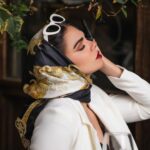 Livia Brito Pestana Instagram - Wine O’clock🍷 Con estas fotos desbloquee las ganas de hacer un personaje de época, ¿ustedes que dicen bebés, les gustaría? Si eres team vinito, déjame este emoji: 🍷. @nyusage 📸
