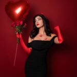 Livia Brito Pestana Instagram - Febrero es el mes del amor, con razón es el que menos dura jaja😝 . . @nyusage 📸