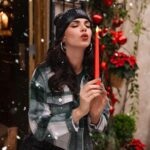 Livia Brito Pestana Instagram - FELIZ NAVIDAD 🎄 a todxs ❤️ les deseo que se la pasen muy bien al lado de todos sus seres queridos, felices fiestas mis bebés ❣️🎁 . . . . 📸: @nyusage #feliznavidad #merrychristmas #navidad #cdmx #xmas #liviabrito #newpost #nuevafoto #instagood Navidad