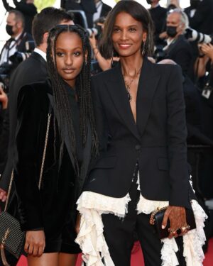 Liya Kebede Instagram - Thank you for another wonderful night ✨💫 @lorealparis ❤️#lorealcannes @delphine.viguier 🙏🏾@alexandermcqueen
#worth it #lorealparis @stephanelancien @thevalgarland @severinelovelerouge  @joana_dacheville and all the glam teams ✨✨