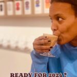 Liya Kebede Instagram - Looking back at 2023 it was an amazing year for Liyabrairie I’m eager to share with you what’s coming … It’s gonna be great 🩷 2024 am I ready ? 🎆 #2024 #bookstagram #liyabrairie #booksandcoffee #bookseverywhere #bbbookbag #liyakebede #literature #reading