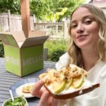 Liz Trinnear Instagram - One of the takeaways from the past few years is the convenience of meal kits from @hellofreshca 🥬 They are fast, efficient, fresh and did I mention easy? No more “what’s for dinner.” Bonus: you learn tips and tricks in the kitchen while making them. . They make me feel like I’m apart of a cooking show 😂 (legit dream right there)! . Use my promo code “LIZTRINNEAR” in the link in my bio for up to 20 FREE MEALS + free delivery on your first order!