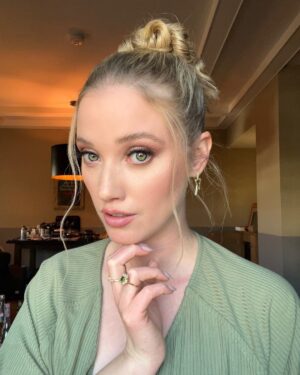 Liz Trinnear Instagram - Them 👀 
.
.
Shoutout to @shabydassi for making them pop with makeup and helping me get that Jason Momoa compliment! Haha I did NOT wake up like this.