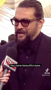 Liz Trinnear Instagram - Jason Momoa is truly one of the nicest! #jasonmomoa The Oscars Red Carpet