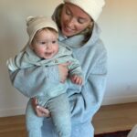 Liz Trinnear Instagram - Saturday Sweats Squared 🥹👯‍♀️ . . Mine: @aritzia Nico: @gapkids from @kathleennb 💕
