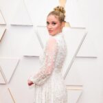 Liz Trinnear Instagram - Oscars 2022 Glam 🌟💃🏼 . . Styling: @katiektobin Dress: @rvng.couture 🇨🇦 Hair: @matthewstylist Makeup: @shabydassi Sneakers: @hoka 😂 📷: @georgepimentel1 @codosphotos The Oscars Red Carpet