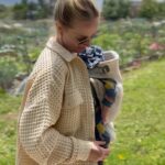 Liz Trinnear Instagram – My best friend in the best newborn carrier! It keeps her close, comfy and safe and the fabric is ultra soft and comfortable to wear (great for my sensitive skin). It’s safe to say: we both love it 💕 this is the Baby Carrier Mini in 3D Jersey by @babybjorn_northamerica available at @west_coast_kids