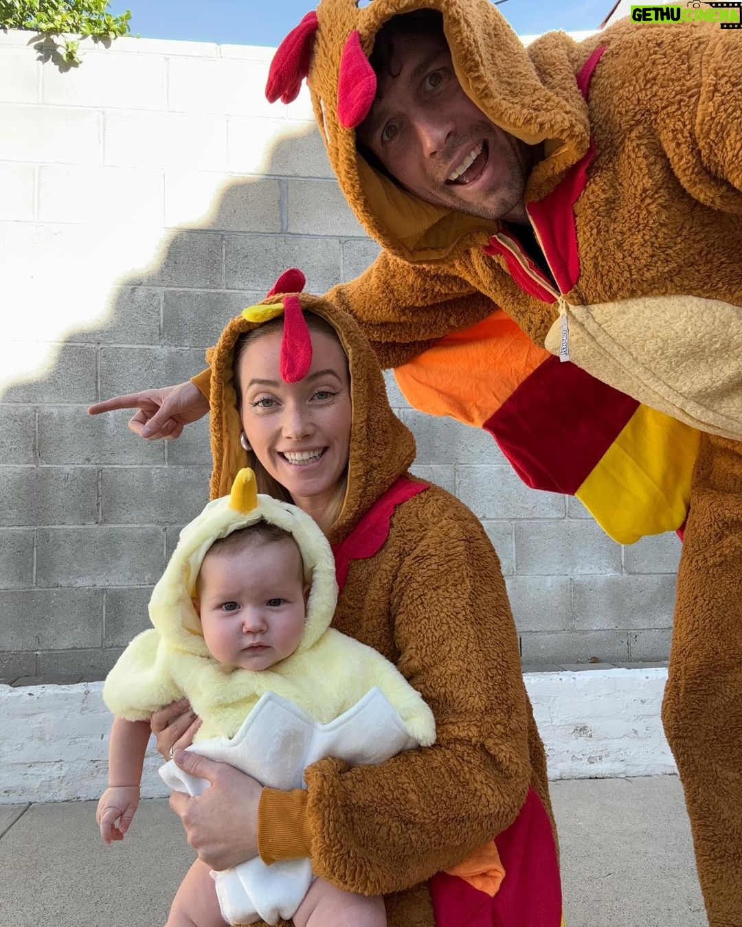 Liz Trinnear Instagram - Nico had an egg-cellent first Halloween 🥹🐣🥚🦃🐥🐔 . . . #firsthalloween #babycostume #familycostume Los Angeles, California