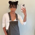 Liza Koshy Instagram - swipe for moose knuckle
