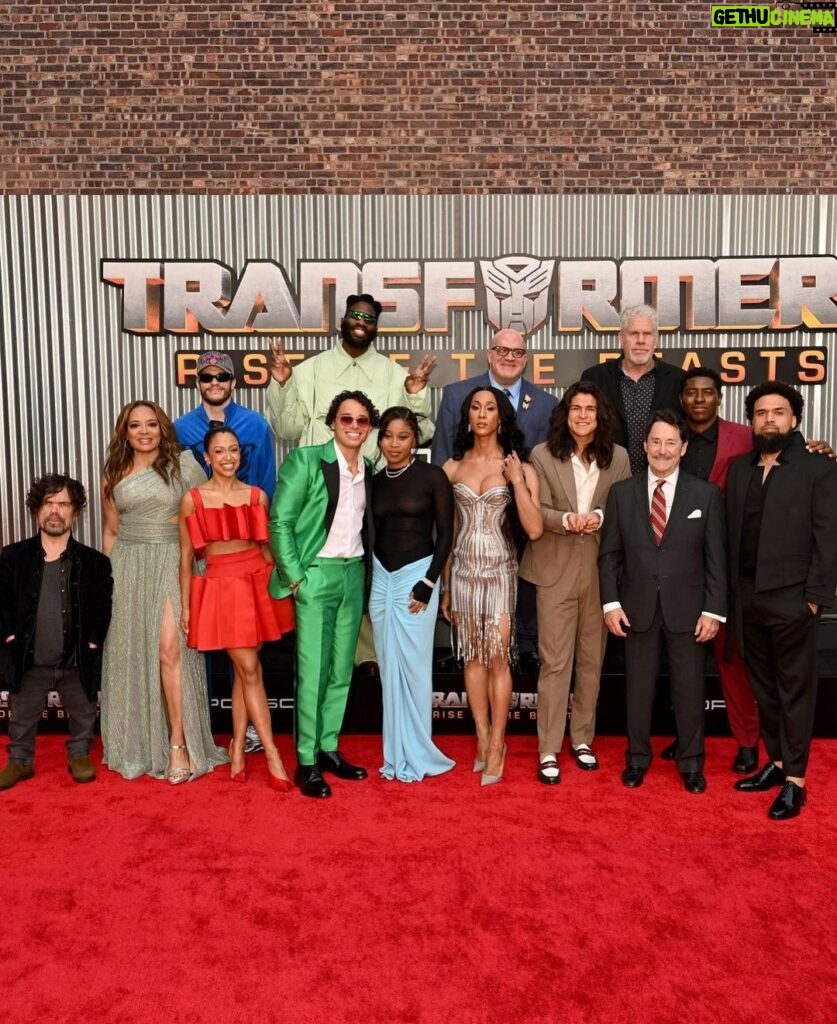 Liza Koshy Instagram - that’s Arcee to you • this cast could not be more brilliant & Brooklyn. witness my friends @anthonyramosofficial & @domfishback & the rest of this yummy cast in Transformers: Rise of the Beasts, in theatres tomorrow… all brought to you by the mind of @stevencaplejr. it’s beyond an honor to be your Arcee. ♥️ Brooklyn, New York