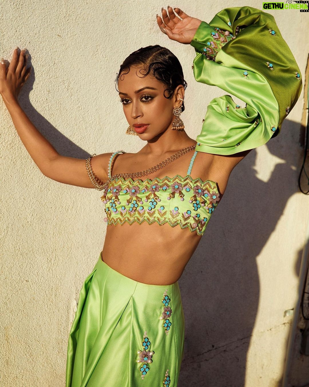 Liza Koshy Instagram - the lime wedge on your marg: