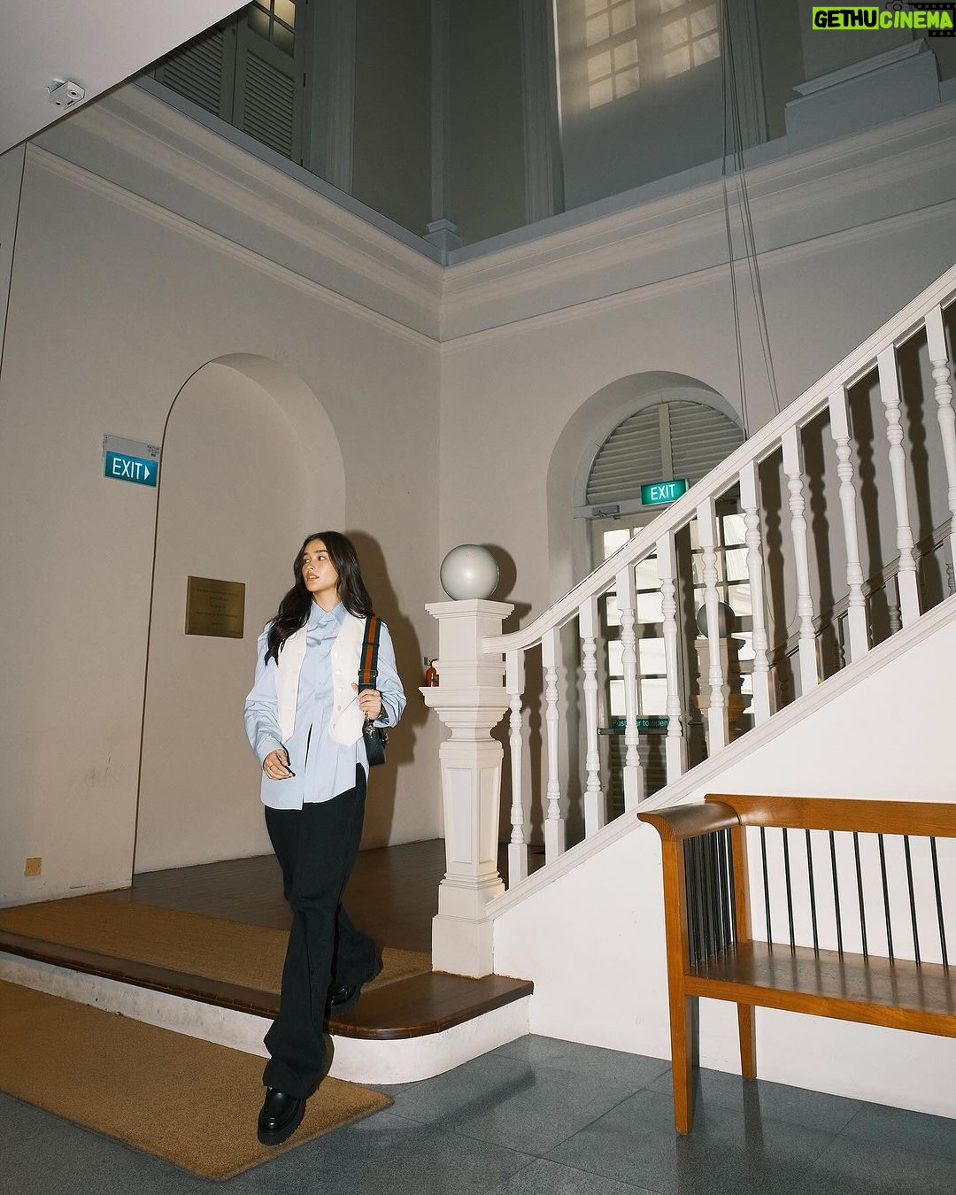 Liza Soberano Instagram - Our history is tragic. But no matter how tragic the past is… we must not forget. We must never forget. To forget is to deny the present of any significant meaning. - Christine Lazaro Had an amazing day visiting the Asian Civilization museum here in Singapore. The Manila Galleon exhibit was my favorite, but I may be a little biased teehee. Thanks @gucci for setting up meaningful experiences like this for me and my team 🤍 P.S. The last slide is not an art piece but def deserves a place in this carousel Asian Civilisation Museum