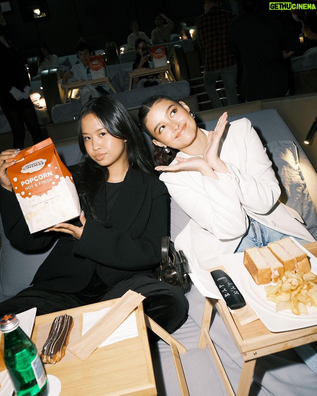 Liza Soberano Instagram - Had a blast at the launch of the first @tempurph cinema in Uptown Mall BGC!! 🛏️ We had the grandest experience laying down on the adjustable Tempur beds and pillows all while eating yummy snacks and watching The Marvels. Thanks for having me @tempurph and @megaworldcinemas, can’t wait to be back!!! 🍿 Make-up: @antheabueno Hair: @iamantoniopapa Styled by: @stylizedstudio Photos by: @meetkeso