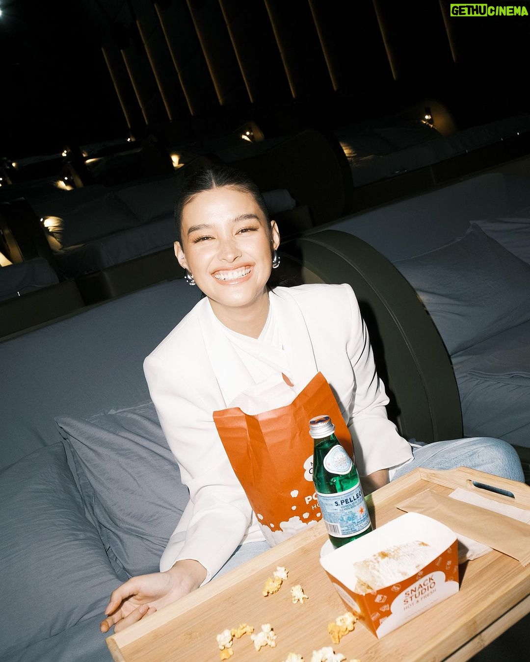 Liza Soberano Instagram - Had a blast at the launch of the first @tempurph cinema in Uptown Mall BGC!! 🛏️ We had the grandest experience laying down on the adjustable Tempur beds and pillows all while eating yummy snacks and watching The Marvels. Thanks for having me @tempurph and @megaworldcinemas, can’t wait to be back!!! 🍿 Make-up: @antheabueno Hair: @iamantoniopapa Styled by: @stylizedstudio Photos by: @meetkeso
