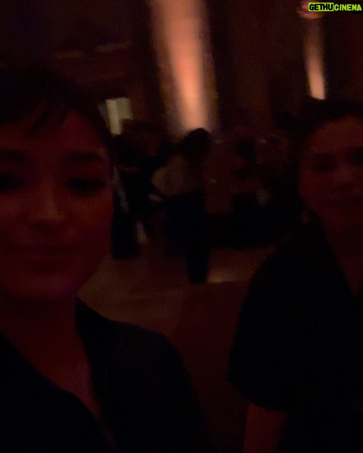 Liza Soberano Instagram - A day well spent in Milano with @victoria_belo and @prada 🖤 Milan, Italy