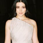 Liza Soberano Instagram – Delve into actress @lizasoberano’s pre-gala preparation as she indulges in her favorite @belobeauty’s signature treatments: a refreshing Belo Body Scrub and rejuvenating Belo Exilis. For the 25-year-old actress, bodycare is also essential to gearing up for big events. 

Tag along and learn how she ensures she’s not just dressed well, but also feels great in her skin. #ad

Video by @digitankstudiosinc, directed by @mike_carandang, cinematography by ernestalusan, produced by @iantibiotics and @joloadriatico, creative direction by @kristonsisoff, art direction by @jhedibay, segment producer: @loudette_calotes, sound operator @martin_vitalicio, post supervisor @thedanielatan, video editor @jiahnii, production manager @polalachica

Special thanks to @ionamags and @robbysfiles