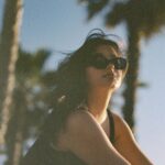 Liza Soberano Instagram - Santa Monica daydream in my @gentlemonster x @maisonmargiela 🕶️ @pattyang_ @kimweeebol_ Santa Monica Pier