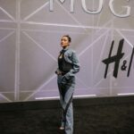 Liza Soberano Instagram - Moments from last night in @hm x @muglerofficial 🖤 📸 @ofbecomingus Manhattan, New York