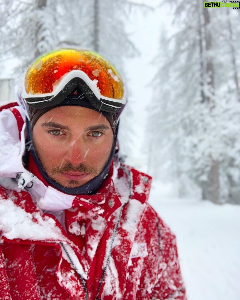 Loïc Fiorelli Instagram - ❄⛷ #ski #snow #vars #mountains #alpes #frenchalps #france #freedom #love Vars La Forêt Blanche