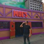Loïc Fiorelli Instagram - On se boit une bière à la Taverne de Moe? 🍺 #duff #simpsons #universalstudios #homer #losangeles #california #USA Universal Studios Hollywood