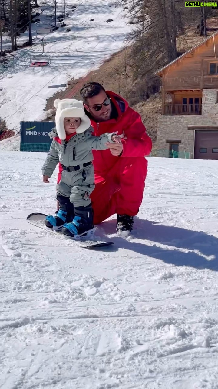 Loïc Fiorelli Instagram - Quel kiff de les faire skier ⛷