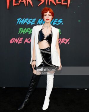 Lola Blanc Instagram - #fearstreet1666 was so much fun and watching it in the park with my friends and good food was basically the best thing ever? Thanks @netflix for giving me a reason to wear one white boot and one black. I swear I actually smile quite a lot in real life