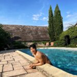 Lomon Instagram - ☀️🐳🕊️🎶 Bourgogne, France