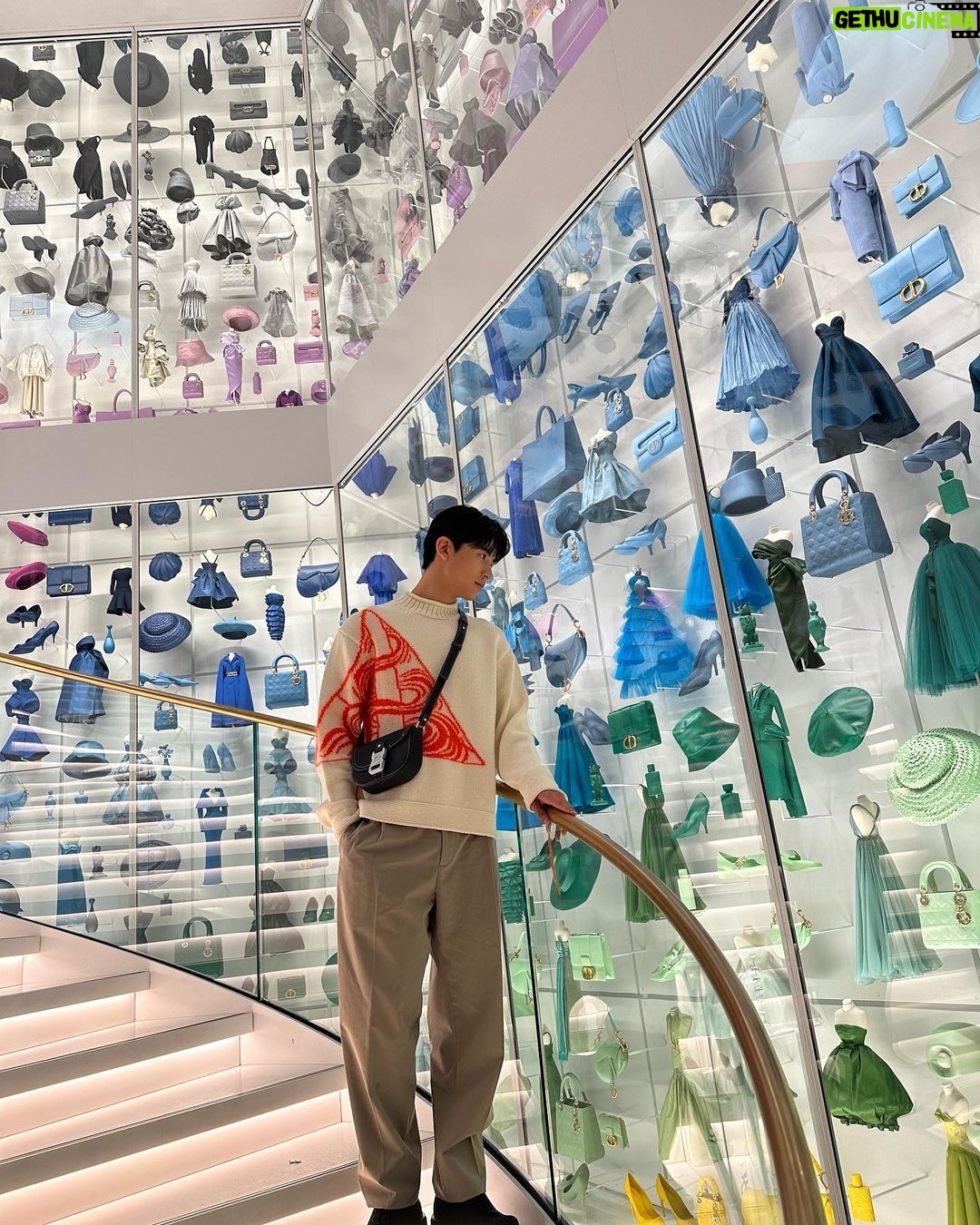 Lomon Instagram - @dior @mrkimjones #dior #mrkimjones #diormensummer24