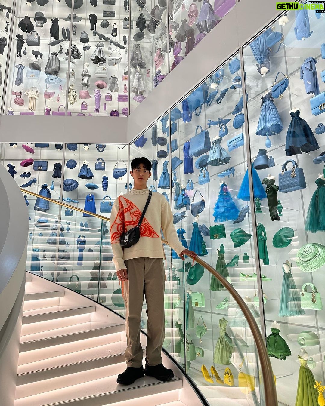 Lomon Instagram - @dior @mrkimjones #dior #mrkimjones #diormensummer24
