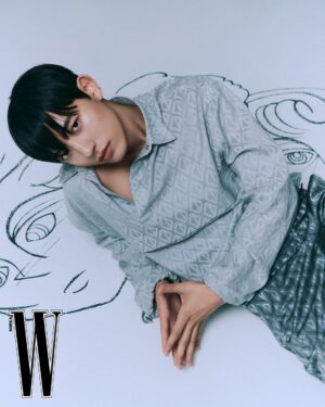 Lomon Instagram - @wkorea_man @wkorea @zzinu79
@Dior @mrkimjones