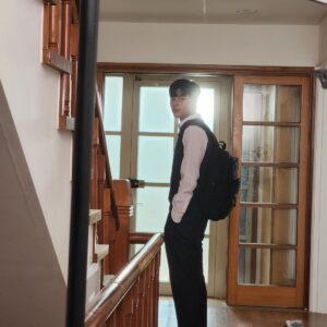 Lomon Instagram - 3인칭 복수 남은 사진 털기… 📸🫶📸 @disneypluskr  #3인칭복수 #revengeofothers #지수헌