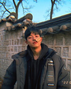 Lomon Instagram - 로몬과 수헌 사이 @disneypluskr #3인칭복수 #revengeofothers