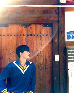 Lomon Instagram - 종로 나들이 🍂