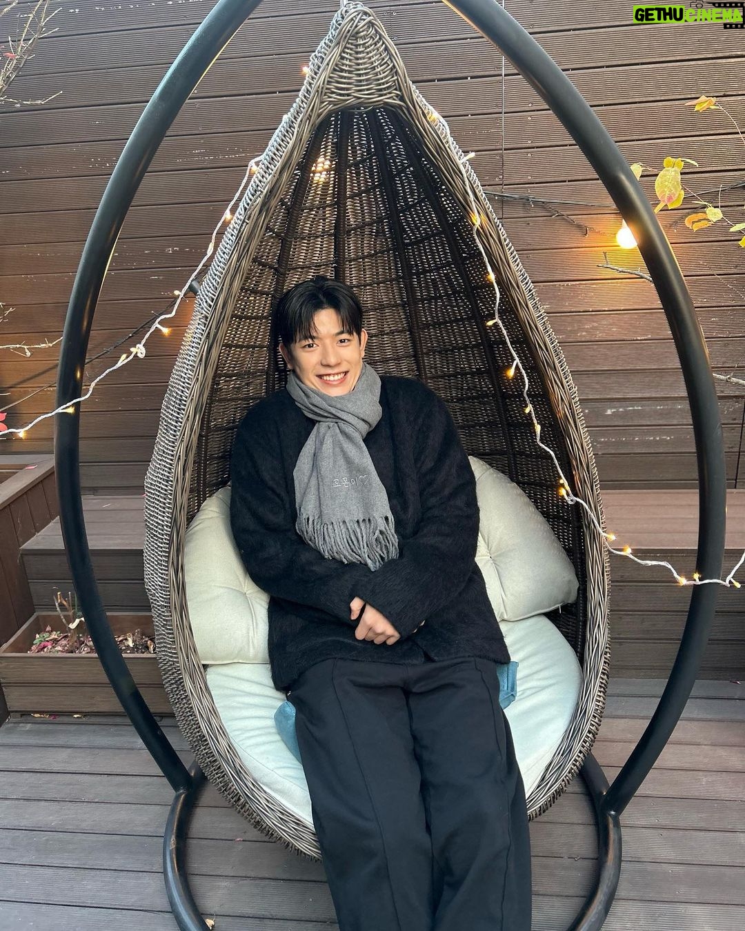 Lomon Instagram - Dear. My lovely fans! I wanted to take a moment to thank you all for the wonderful birthday wishes I received. I couldn't have had a happier or warmer day without your love and support. I know I was a little late in responding, but I was busy filming on my birthday. I wanted to give you all the best possible version of myself! I'm so grateful for your love and support. It means the world to me. I love you all❤️