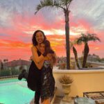 Lori Mae Hernandez Instagram - I’m late but HAPPY HALLOWEEN!!!!! Dressed like a flapper and had roaring time!!!! Trick or treating and Karaoke!! What did you dress as for Halloween?! 👻#halloween #halloweencostume #flapper #flappergirl #sunset #karaoke #happyhalloween