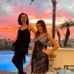 Lori Mae Hernandez Instagram - I’m late but HAPPY HALLOWEEN!!!!! Dressed like a flapper and had roaring time!!!! Trick or treating and Karaoke!! What did you dress as for Halloween?! 👻#halloween #halloweencostume #flapper #flappergirl #sunset #karaoke #happyhalloween