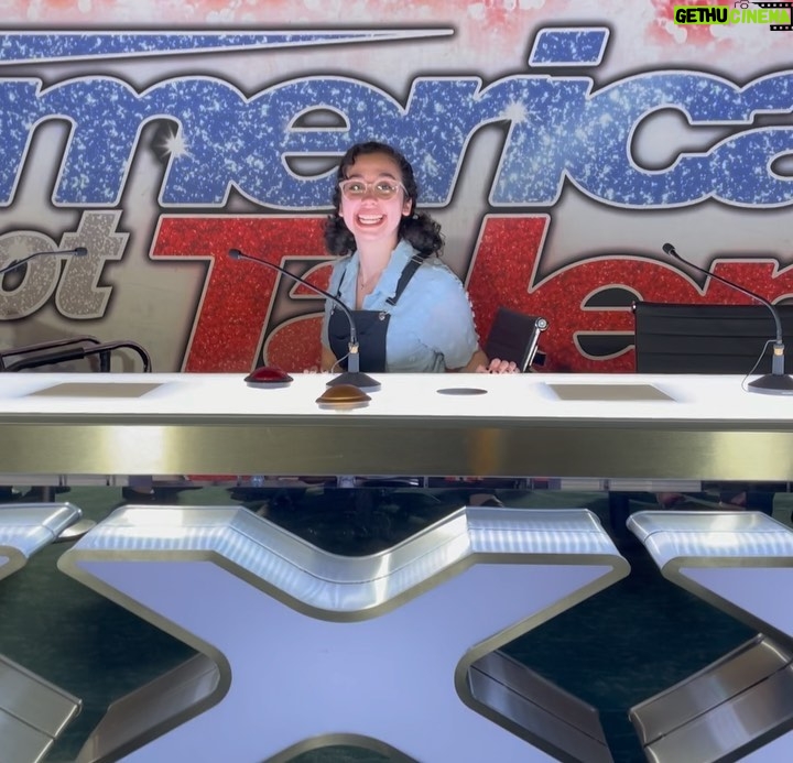 Lori Mae Hernandez Instagram - Who do you think is gonna win?!?! 🤩#agt #americasgottalent #agtauditions #agtfinale