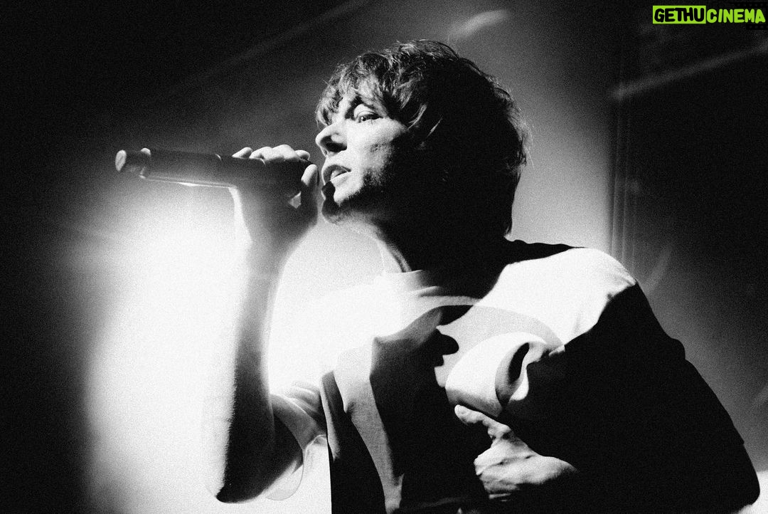 Louis Tomlinson Instagram - What a special start to tour! Can’t wait for tonight! @joshuahalling - 📷